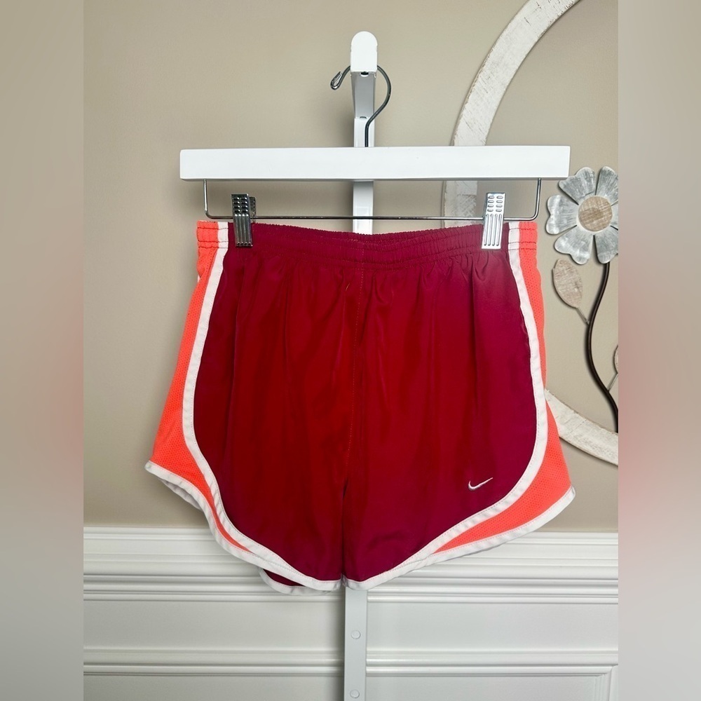 Nike Dri-Fit Tempo Running Shorts in Maroon/Orange Size Small - Picture 2 of 11